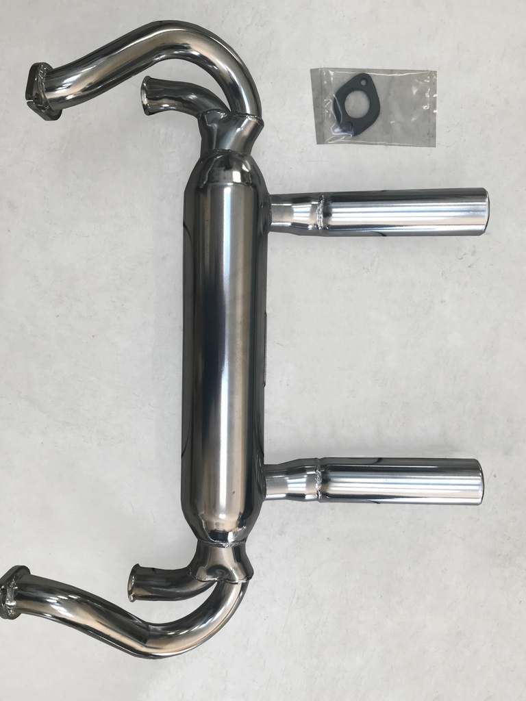 Twin tip exhaust lowered for Beck Speedster